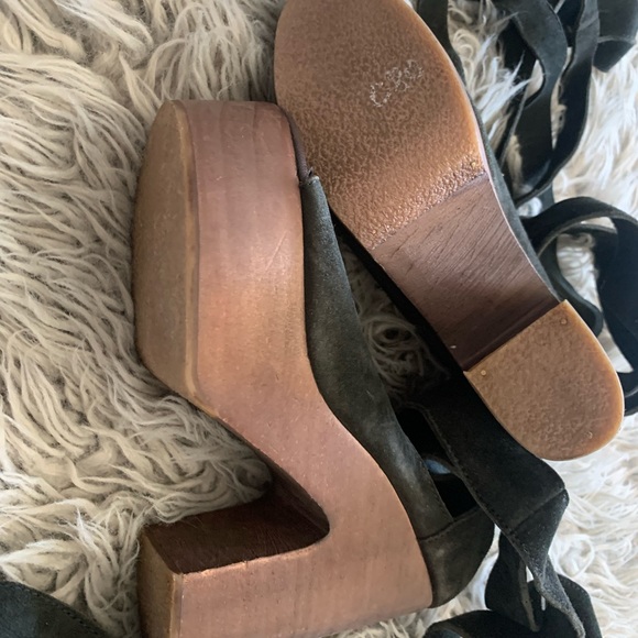 Free People lace up clogs/platforms - Picture 2 of 5